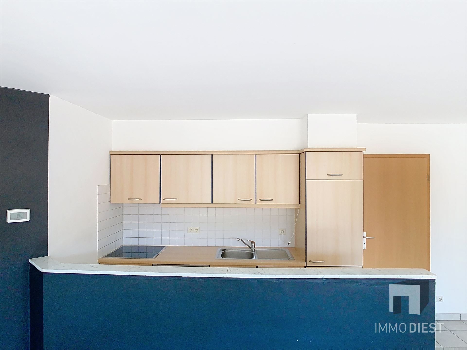 Triplex met 2 slaapkamers en inpandige garage foto 6