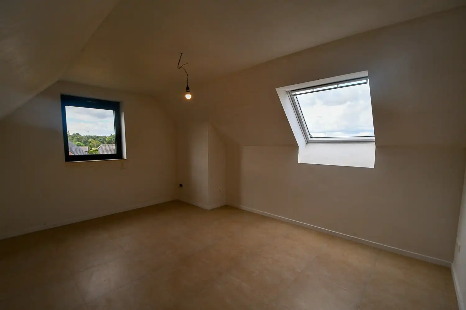 Instapklare nieuwbouwwoning met 4 slaapkamers en hoge afwerkingsgraad foto 16