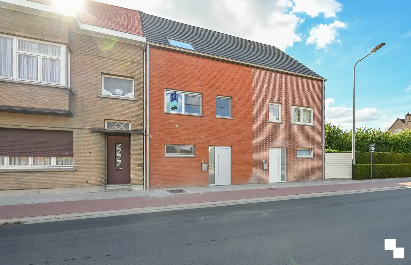 Ruime energiezuinige woning te Wevelgem foto {{pictureIndex}}