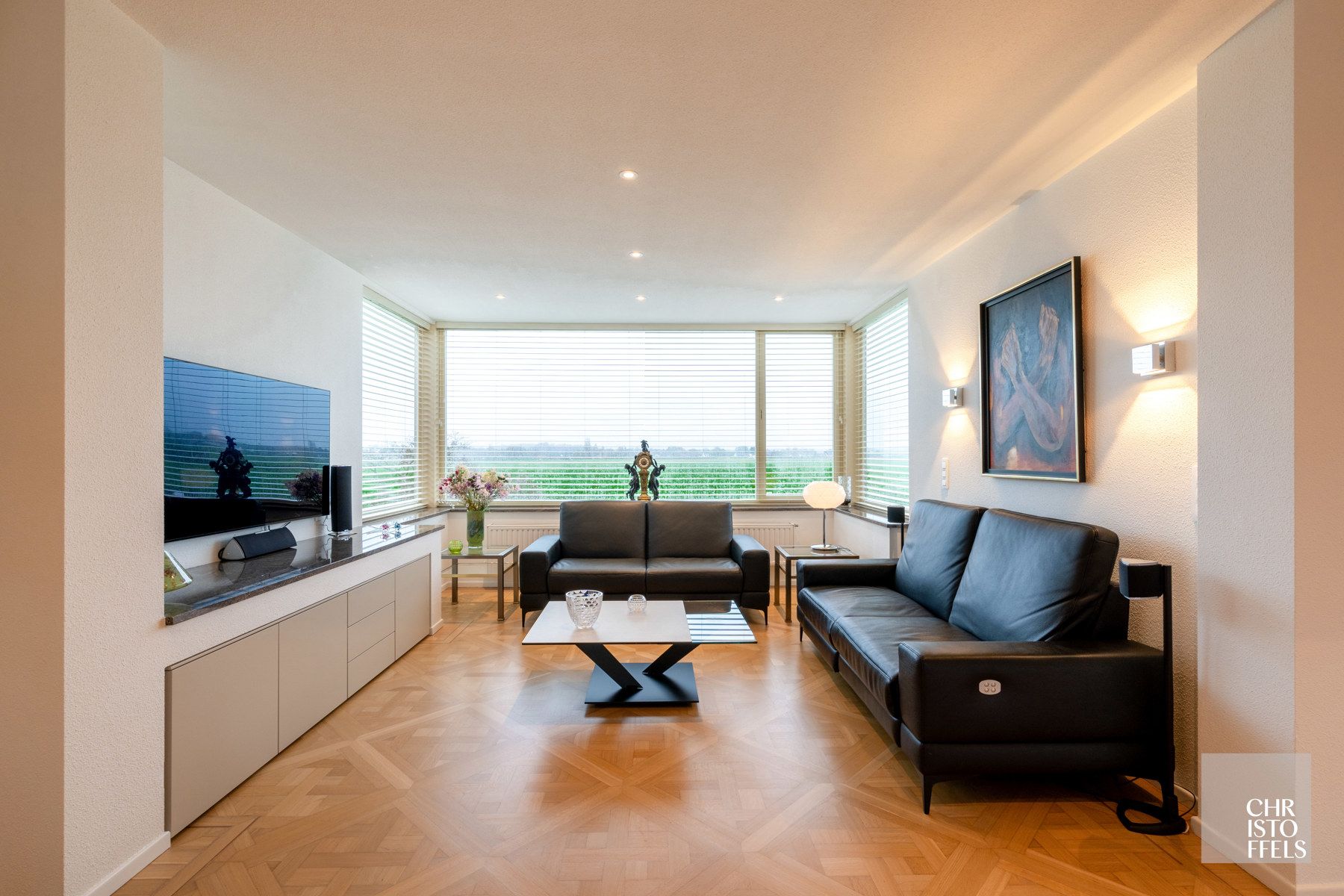 Exclusieve villa met verwarmd zwembad op een perceel van 2.295m²!  foto 6