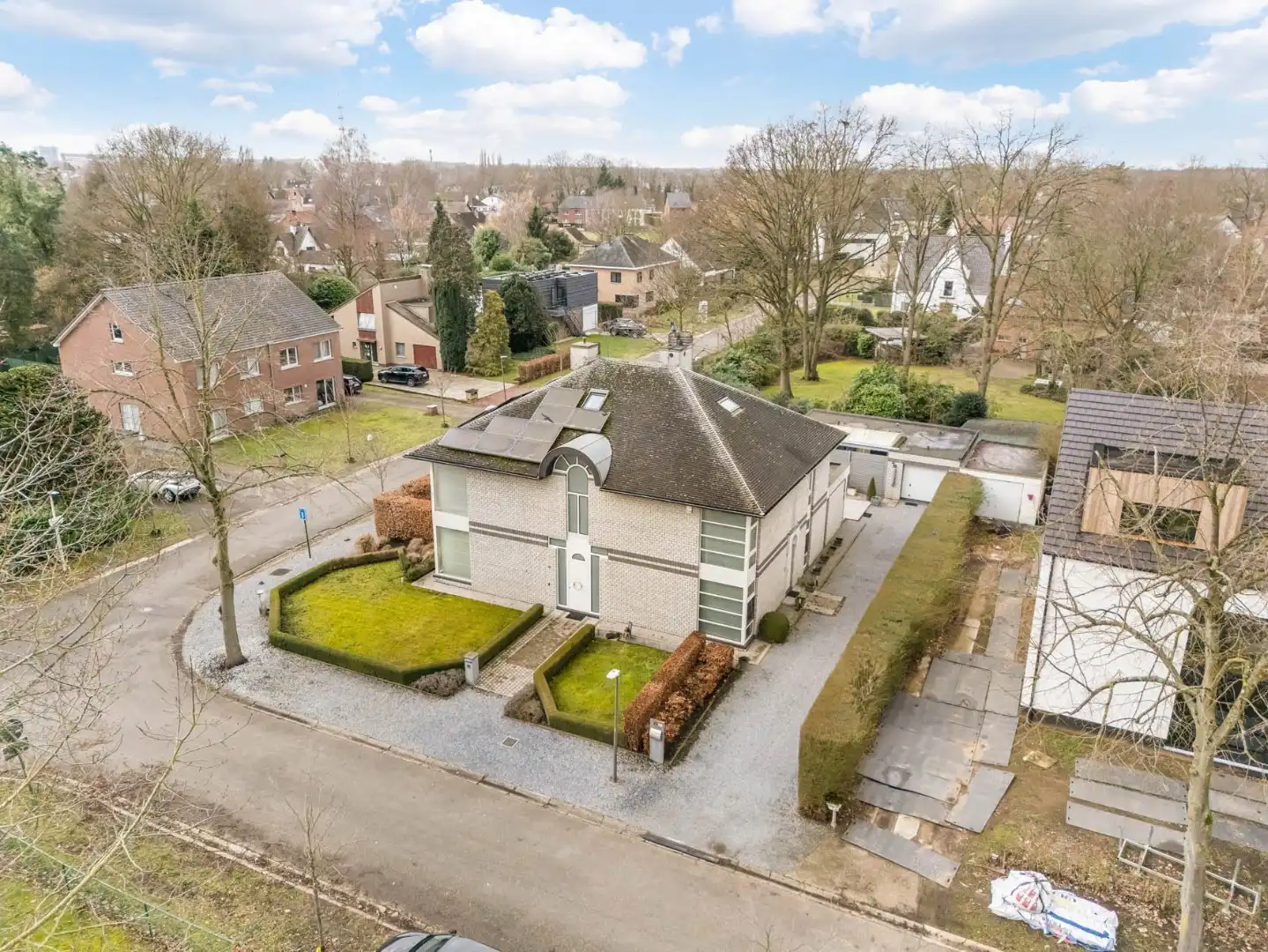 Ruime gezinswoning foto 2