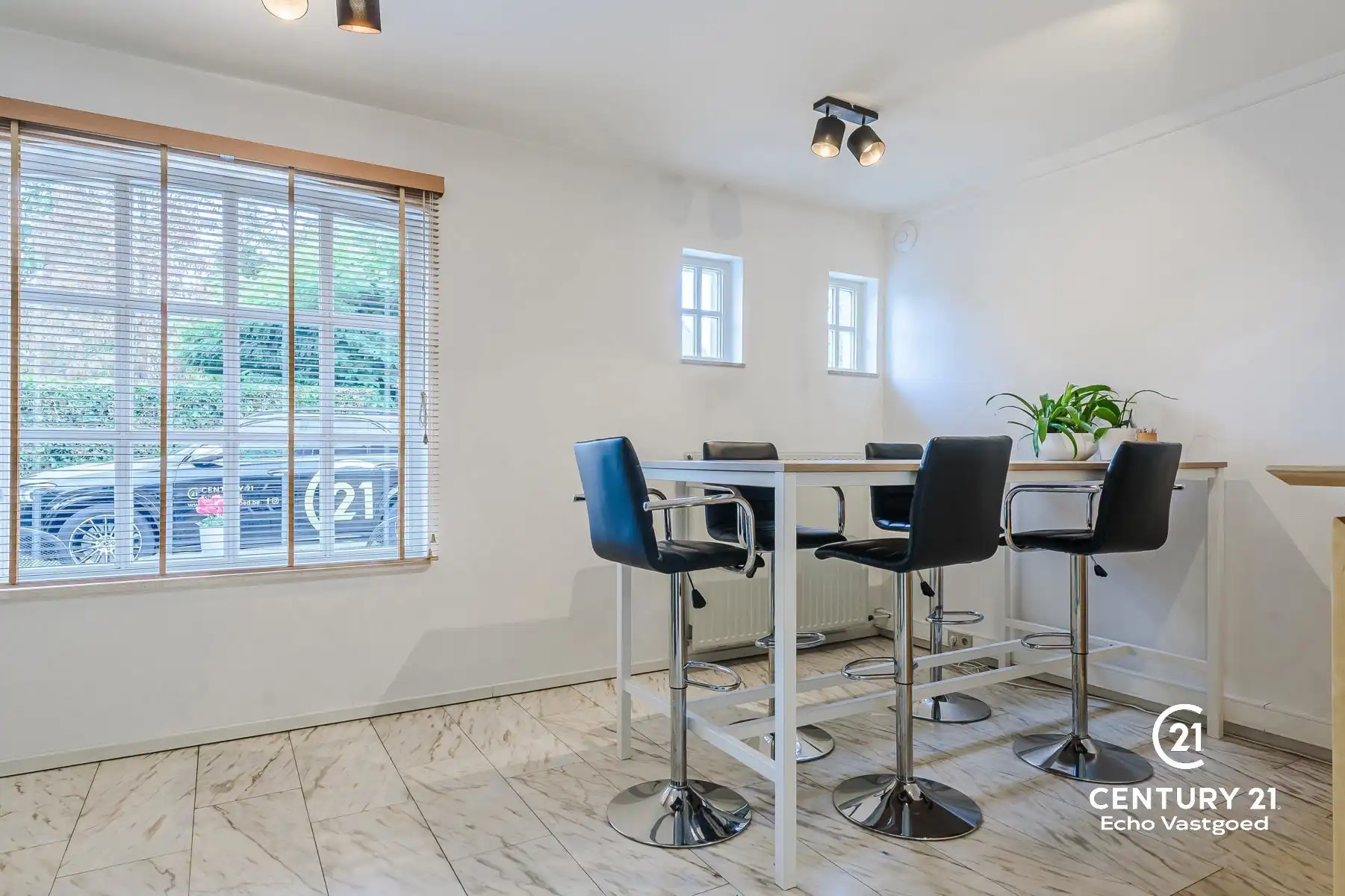 Ruime villa met kantoor, binnenzwembad, mooie tuin op 3172m² foto 26