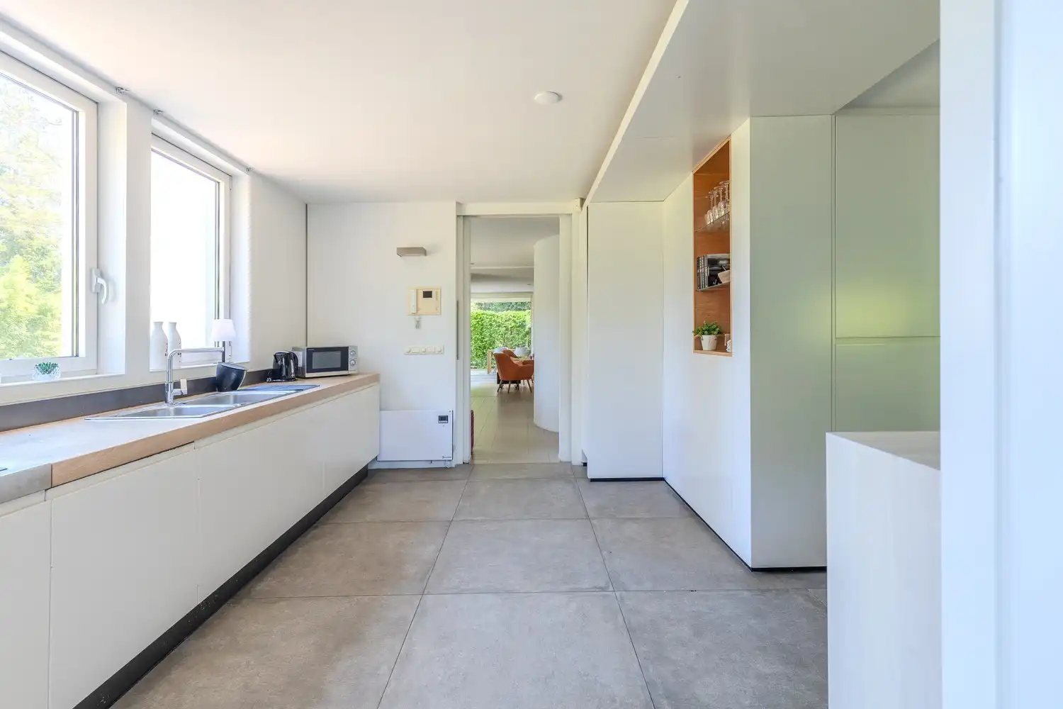 Moderne villa met ruime leefruimte, 4 slaapkamers en 2 badkamers op 13 are in gegeerde buurt Neerharen- Lanaken foto 14