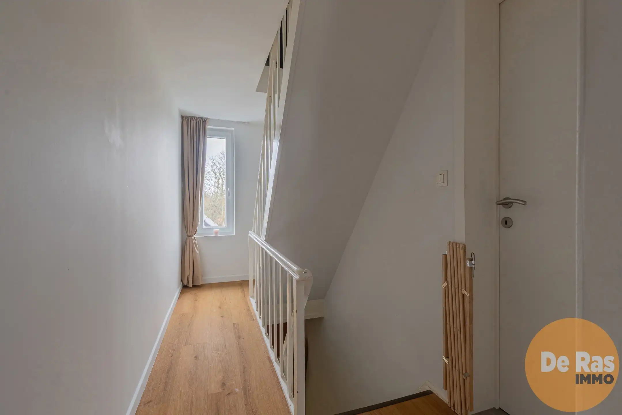 HUMBEEK -Leuke woning met tuin en 3 slpk met zicht op water foto 7