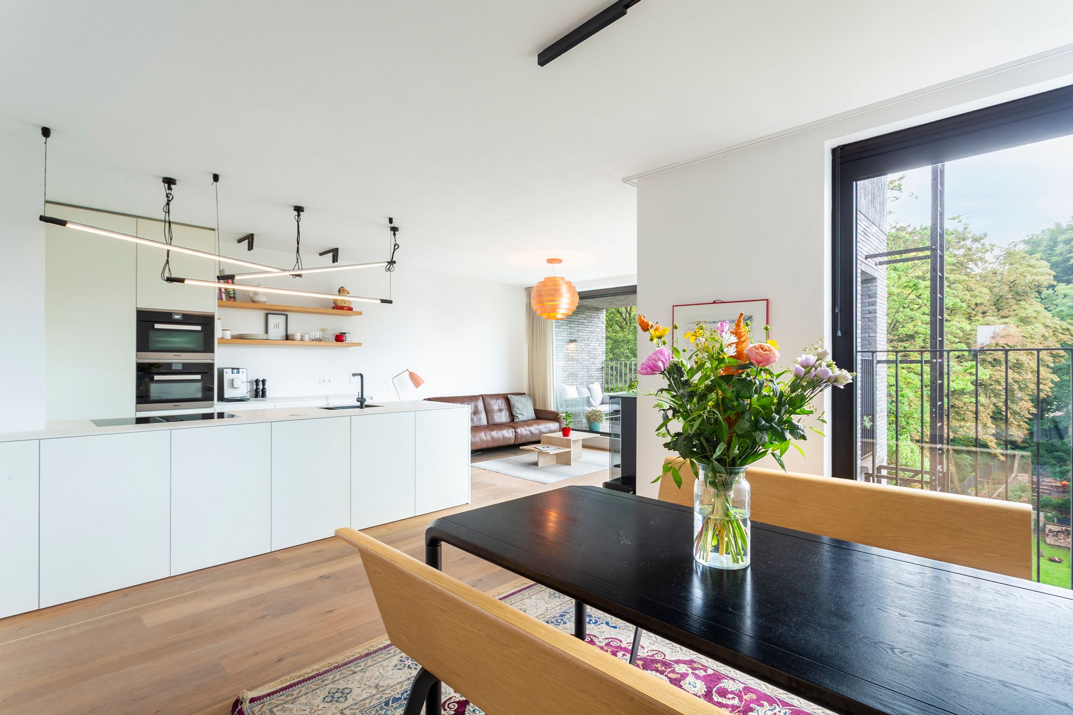 luxueus wonen met zicht op Hof van Leysen foto {{pictureIndex}}