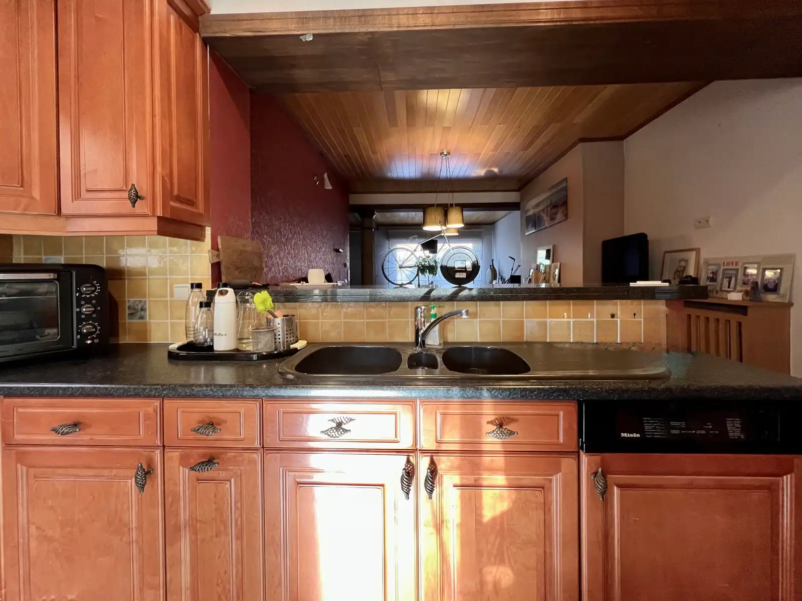 Solide woning met zeer gunstige ligging. foto 10