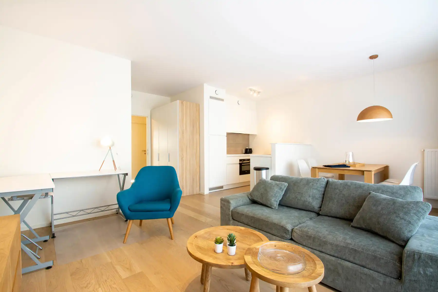 Prachtig gemeubeld appartement 2 KAMERS + 2 TERRASSEN!!!! foto 5