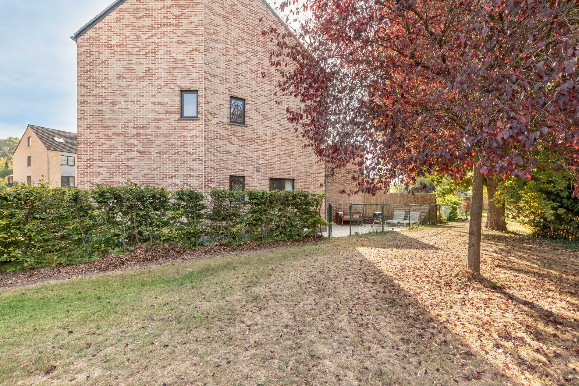 Ruime gezinswoning in perfecte staat van onderhoud! foto 17