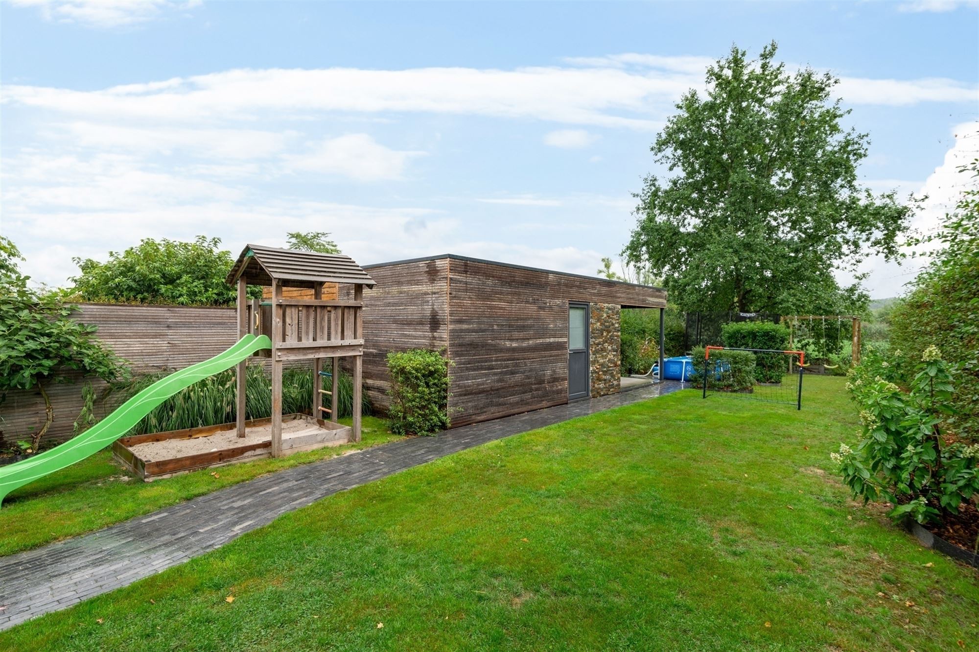 Verrassend ruime, instapklare gezinswoning te Ramsel foto 15