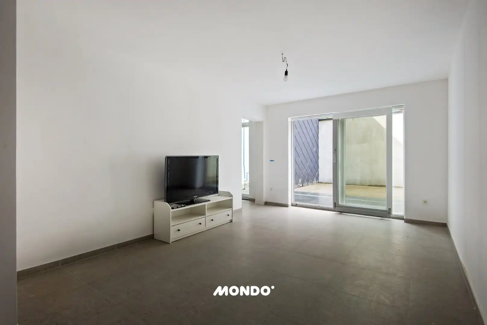 Commercieel gelegen opbrengsteigendom met handelsgelijkvloers, appartement en studio in het centrum van Willebroek! foto 8