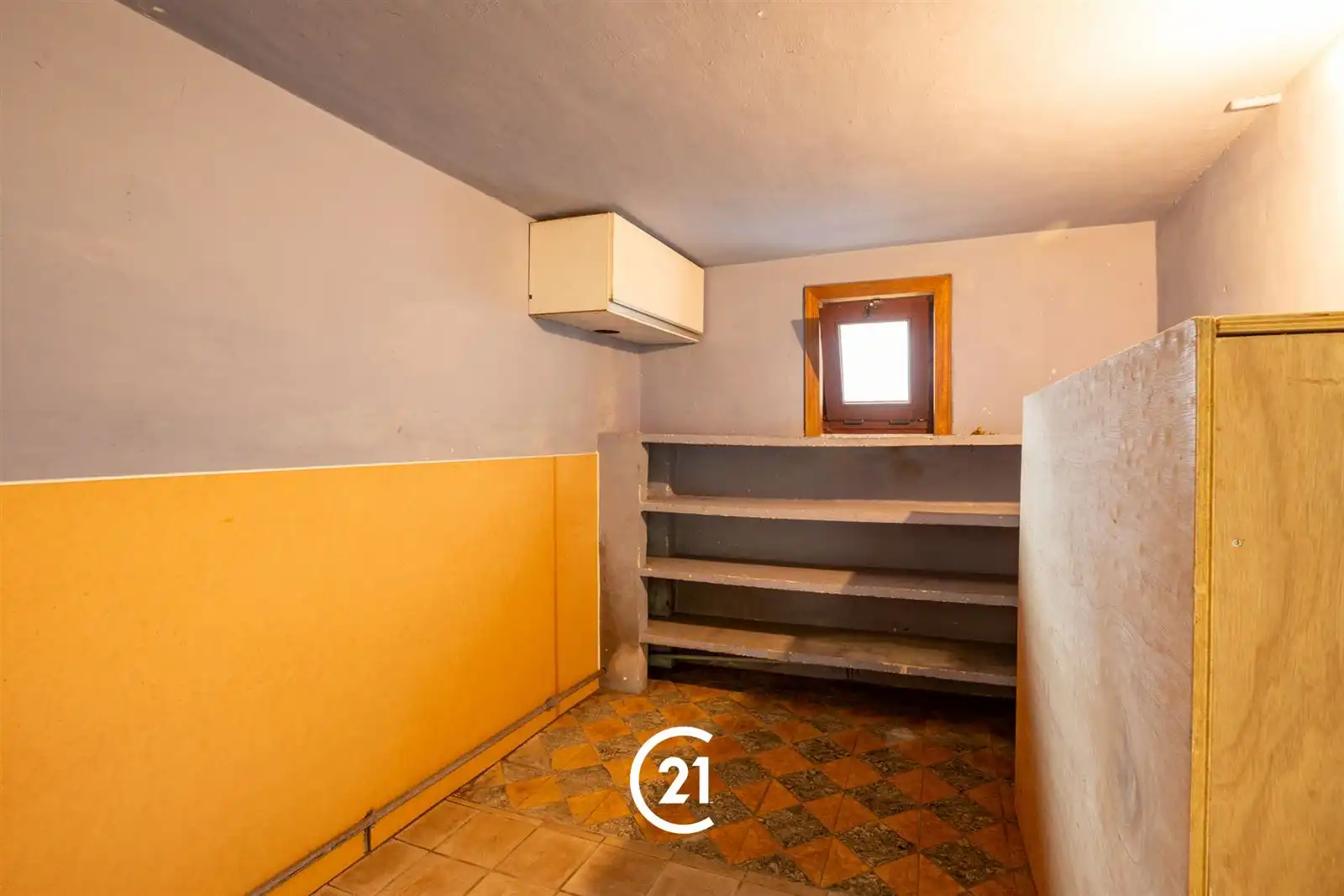 Te renoveren woning op een ruim perceel van 2.220 m² foto 17