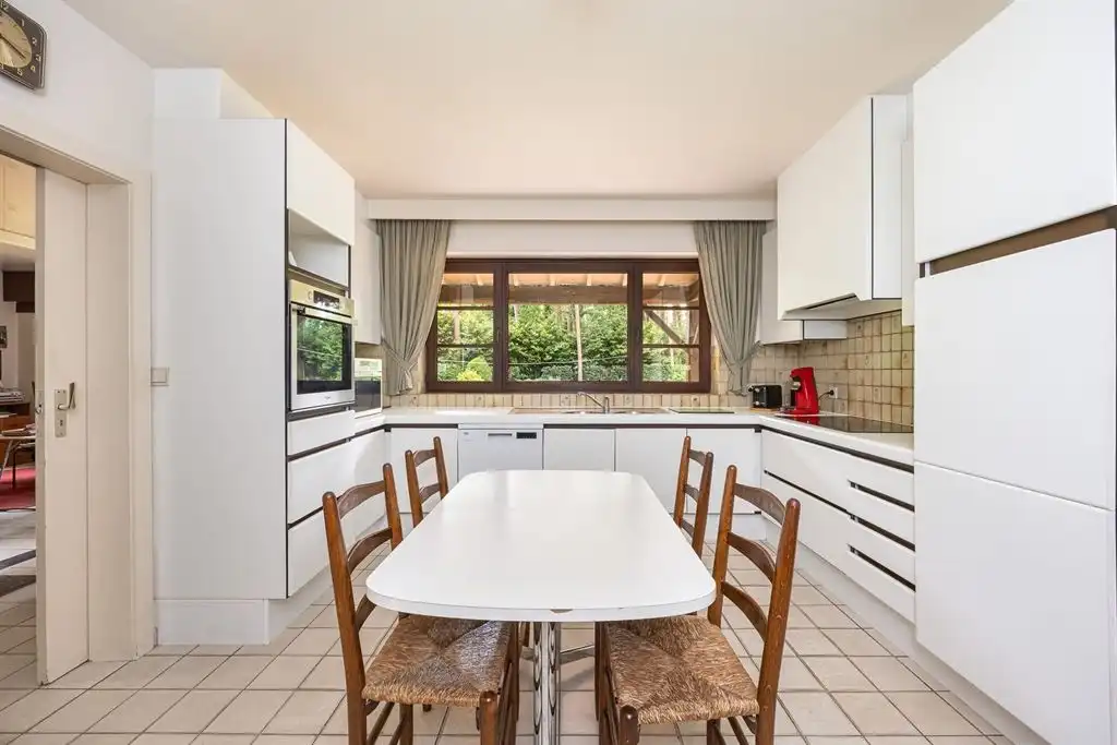 Klassieke villa op 2.233m² met zuid-georiënteerde tuin foto 7