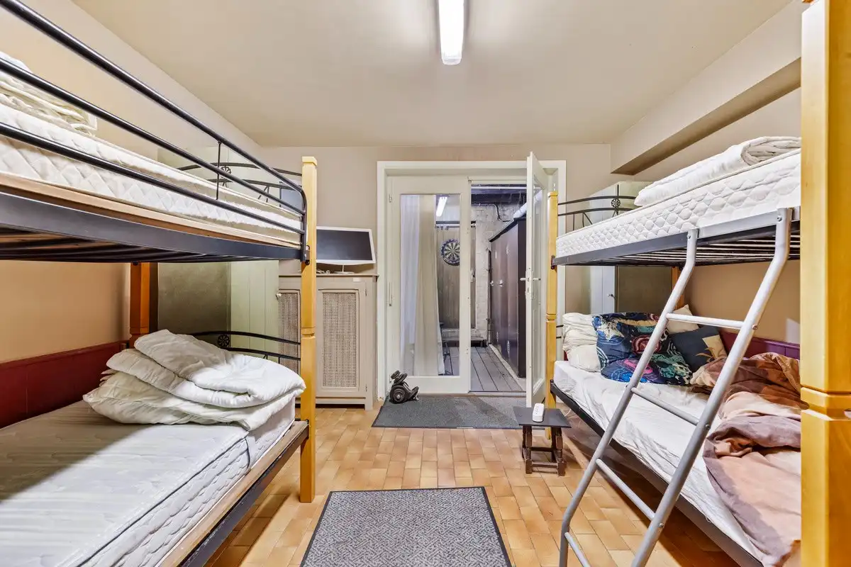 HANDELSPAND + STUDIO + APPARTEMENT te ZEEBRUGGE foto 30