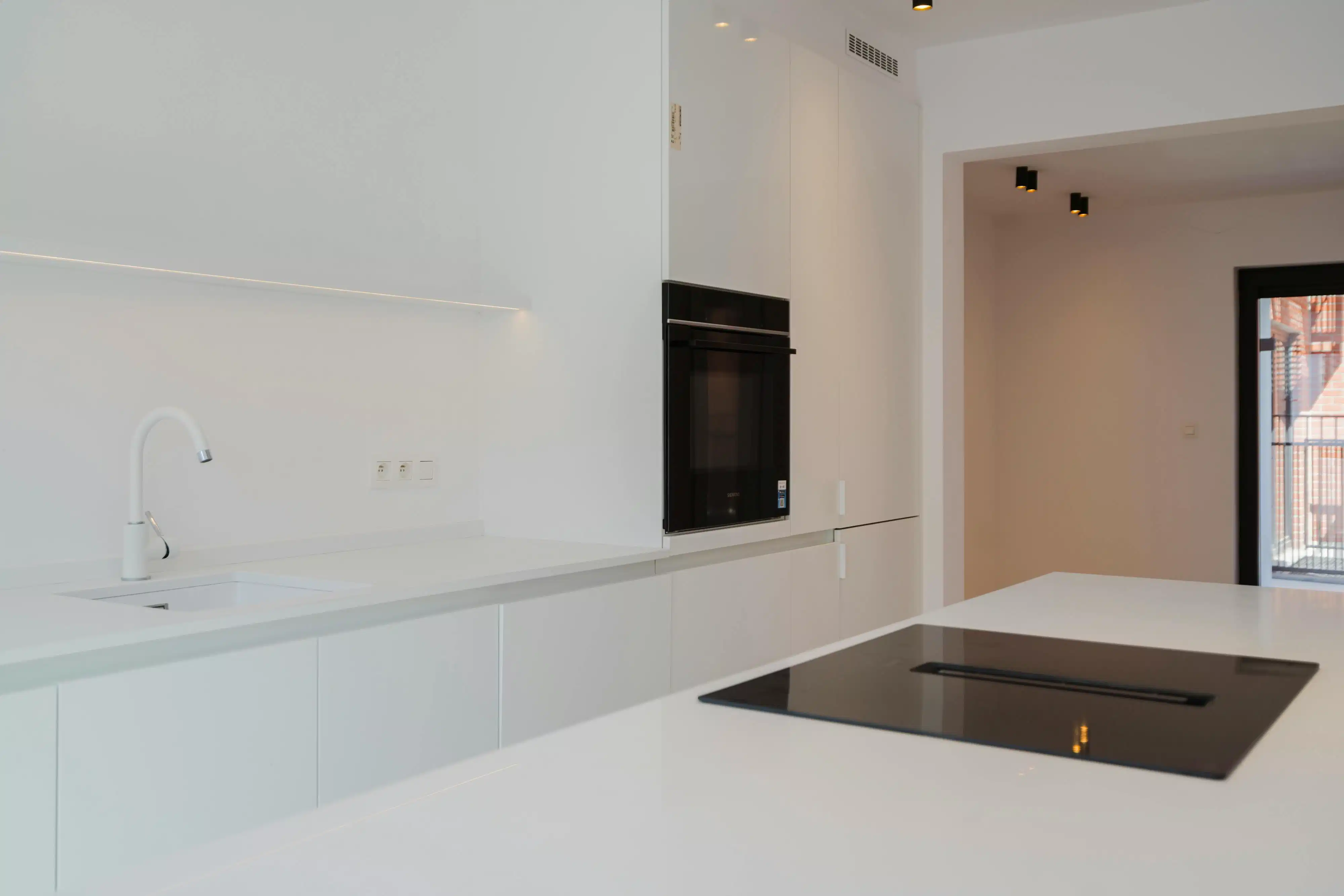 2-slaapkamerappartement te koop in Wevelgem foto 3