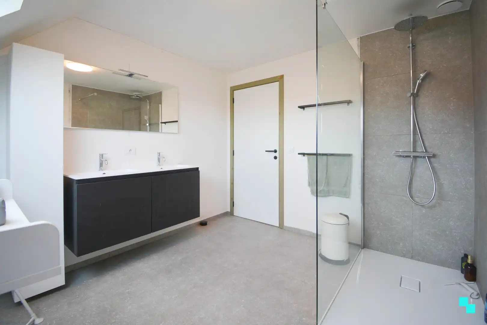 Recente gezinswoning op kindvriendelijke ligging te Hooglede foto 28