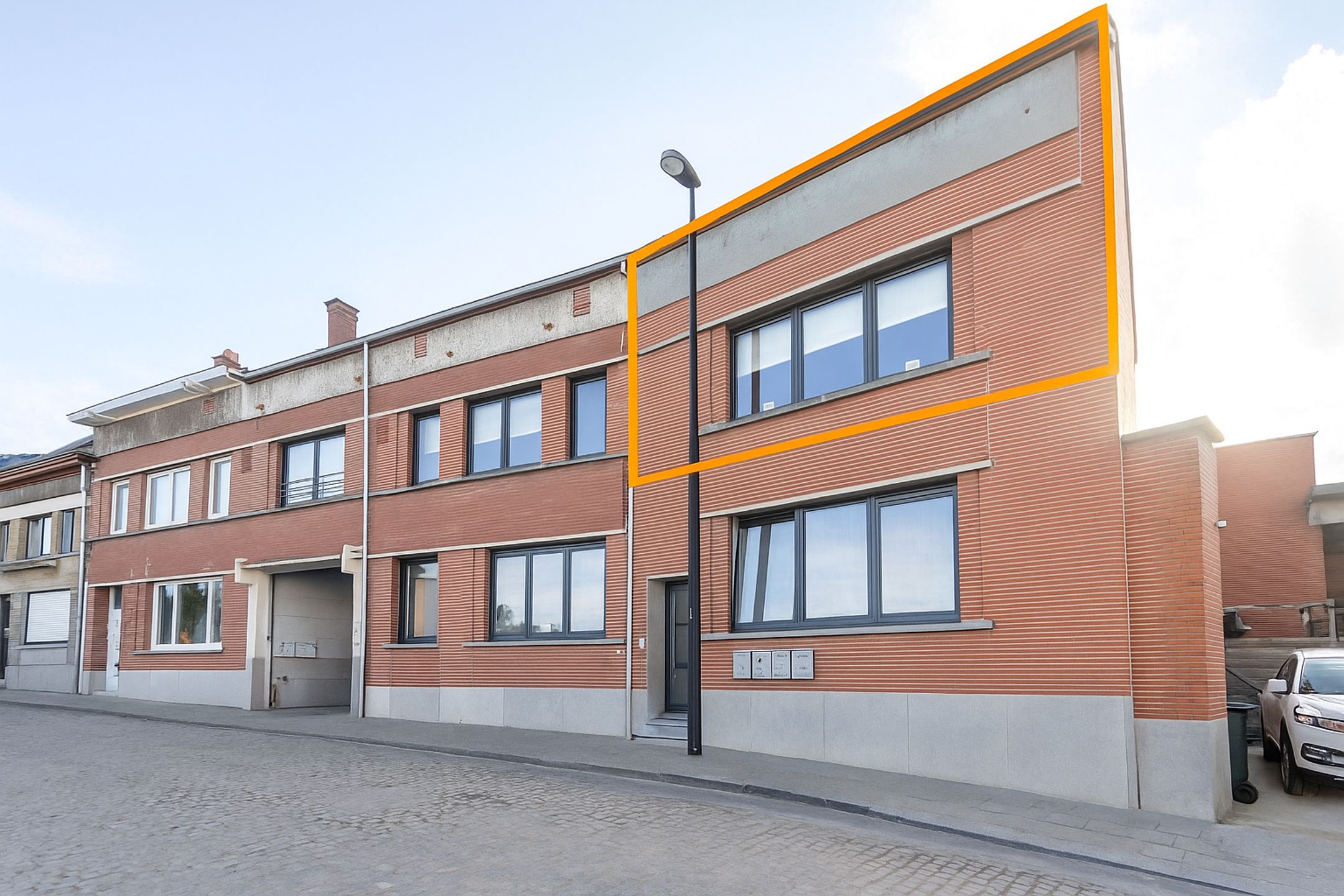 Appartement met ruim terras vlakbij het station & centrum! foto 13