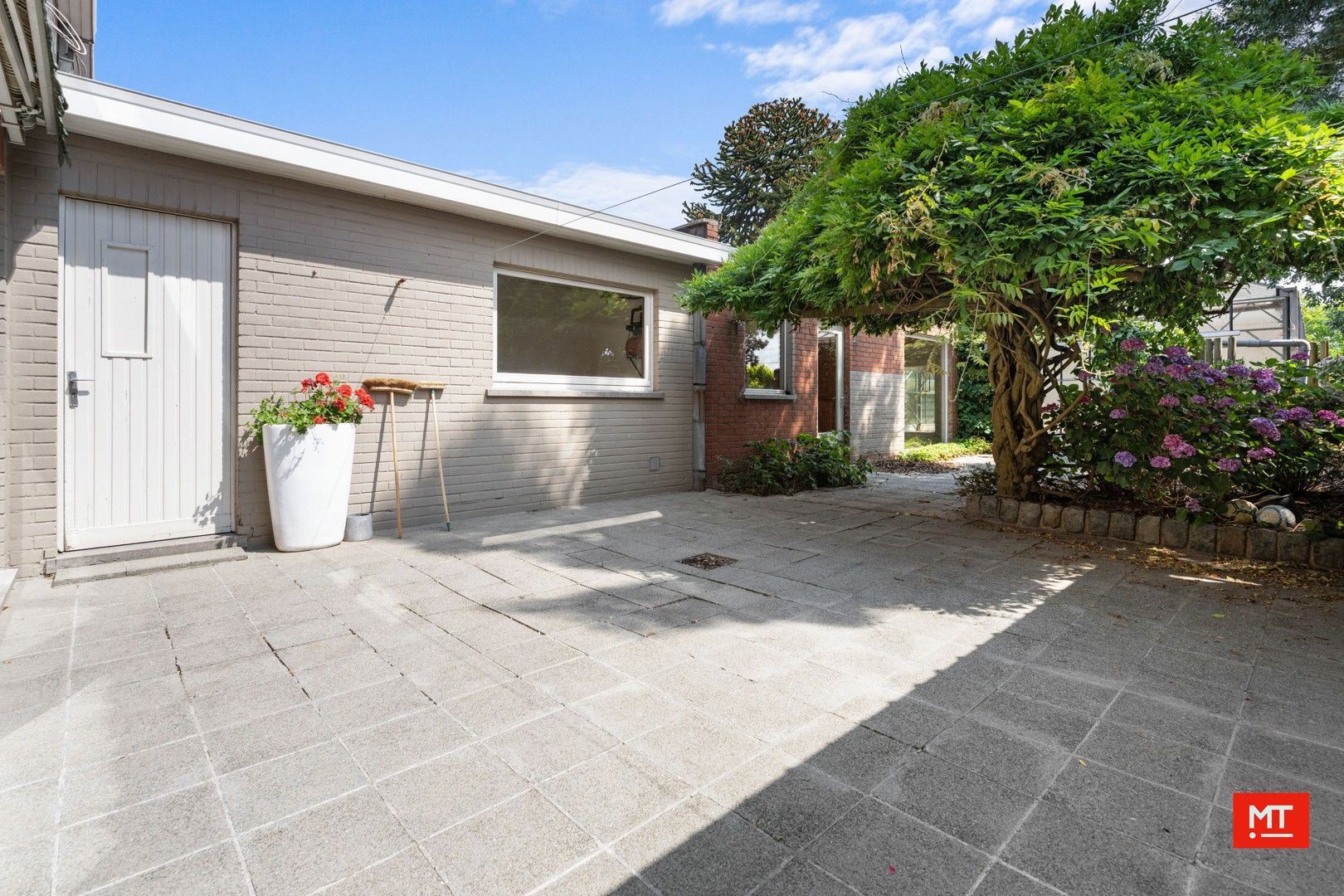 Huis met atelier te koop in Beselare foto 21