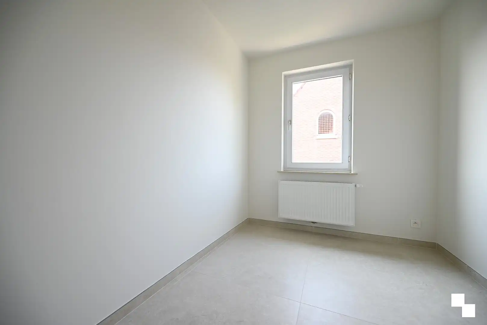 Stijlvol en energiezuinig gerenoveerd duplexappartement in kleinschalige residentie te Emelgem, Izegem foto 14