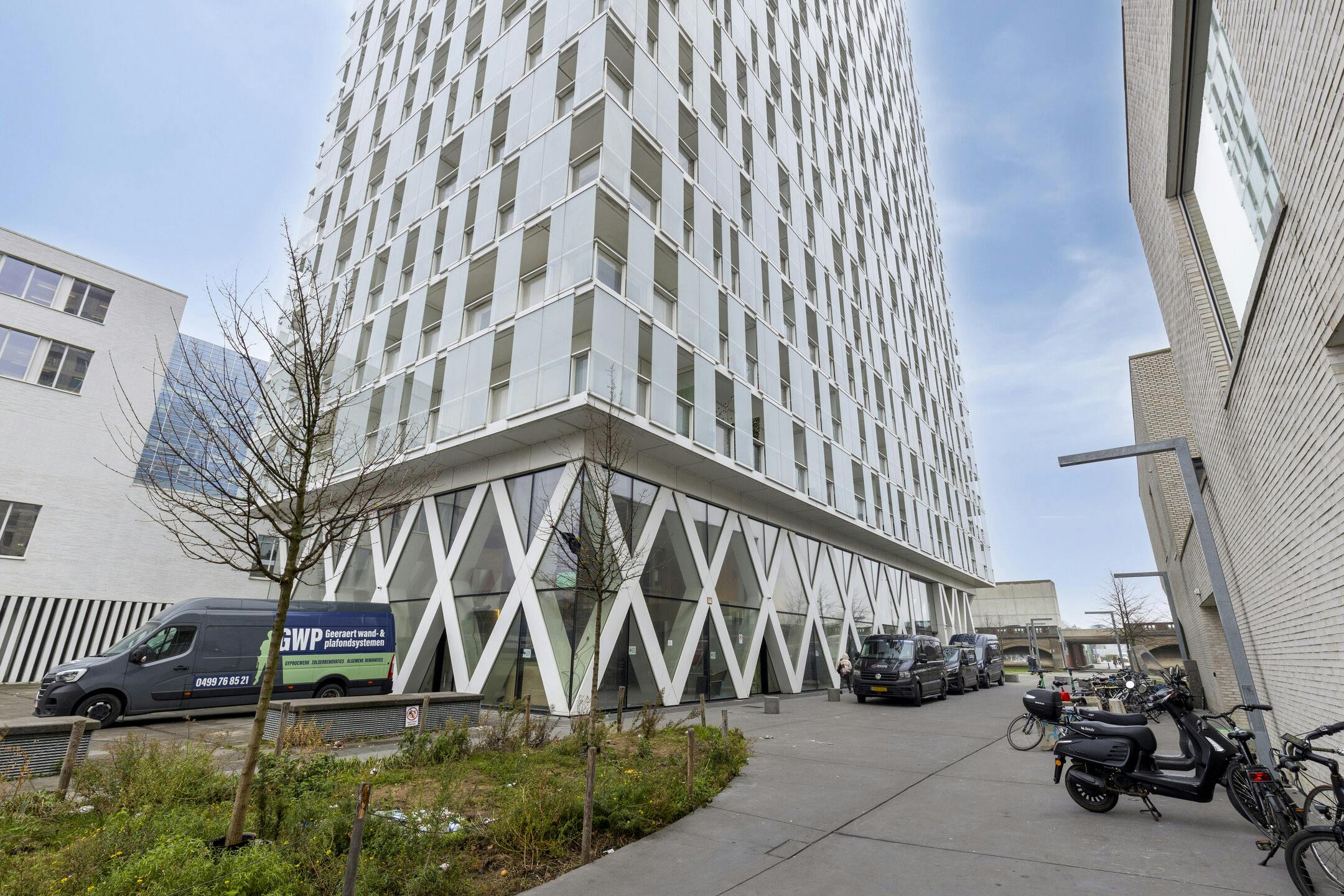 Instapklaar 2 slaapkamer appartement te koop in Antwerpen foto 20