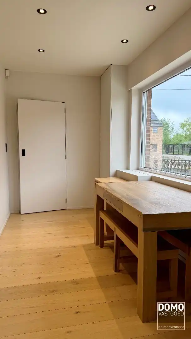 Instapklare moderne gezinswoning met zuidgerichte tuin en knappe afwerking in Hasselt foto 5
