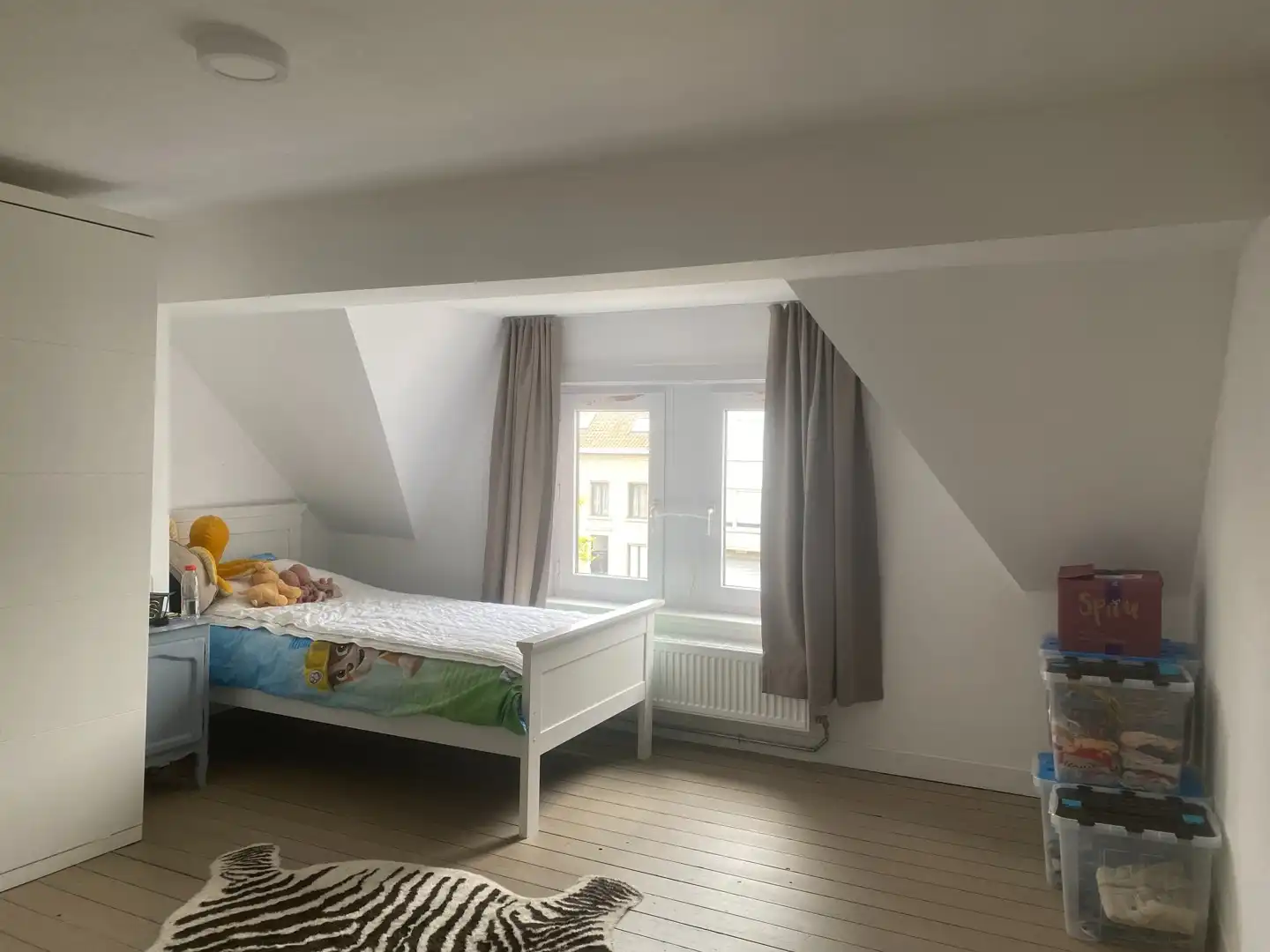 Ruime stadswoning met 4 slaapkamers en stadstuin. foto 8