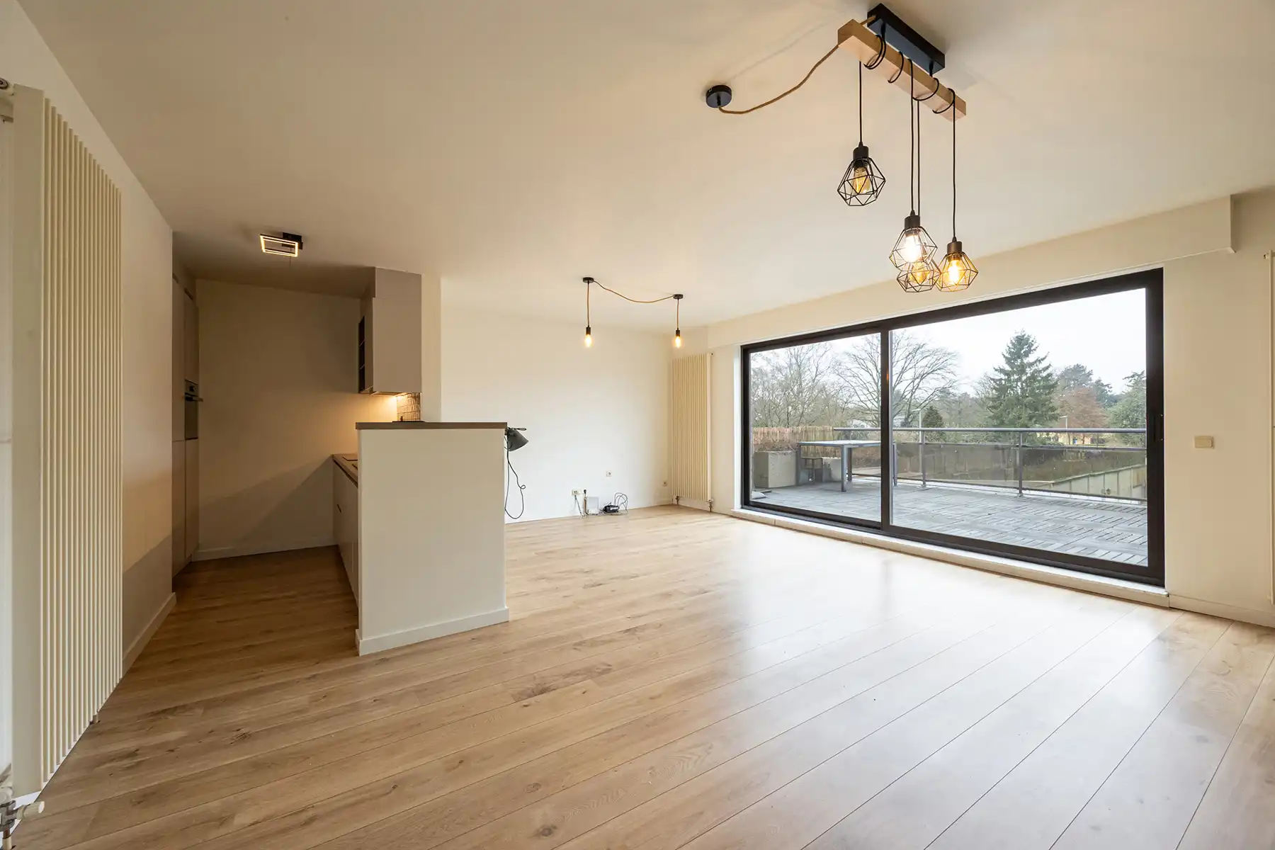 2 slaapkamer-appartement met 2 garages nabij centrum van Stabroek-Putte! foto 4