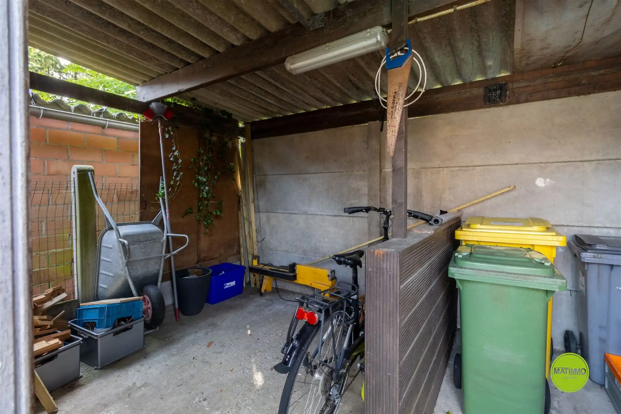 Instapklare gezinswoning met mooie tuin op toplocatie foto 24