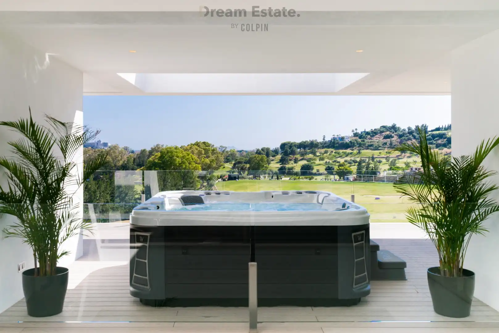 Gloednieuwe moderne eerstelijns golf villa met zeezicht. foto 9