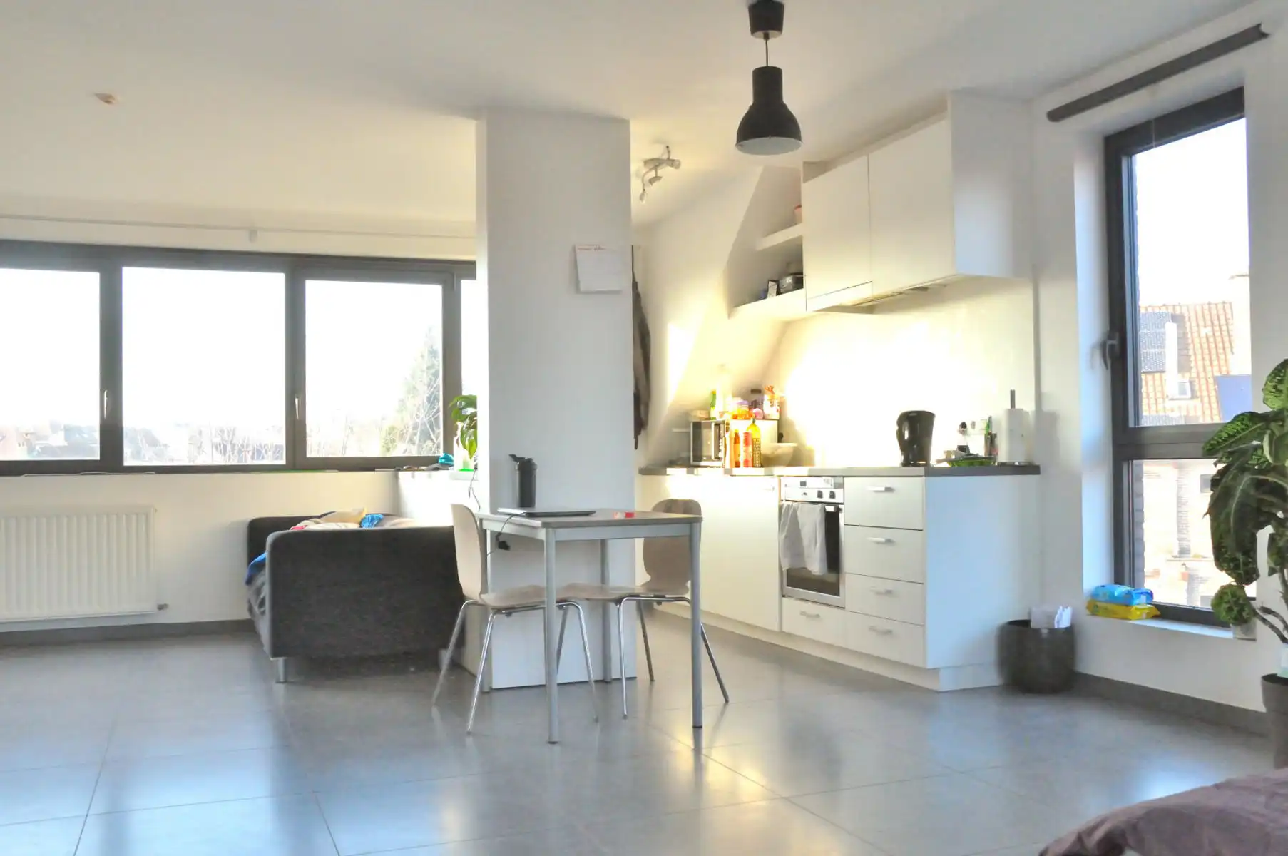 Welgelegen flat met garage en kelder... foto 3