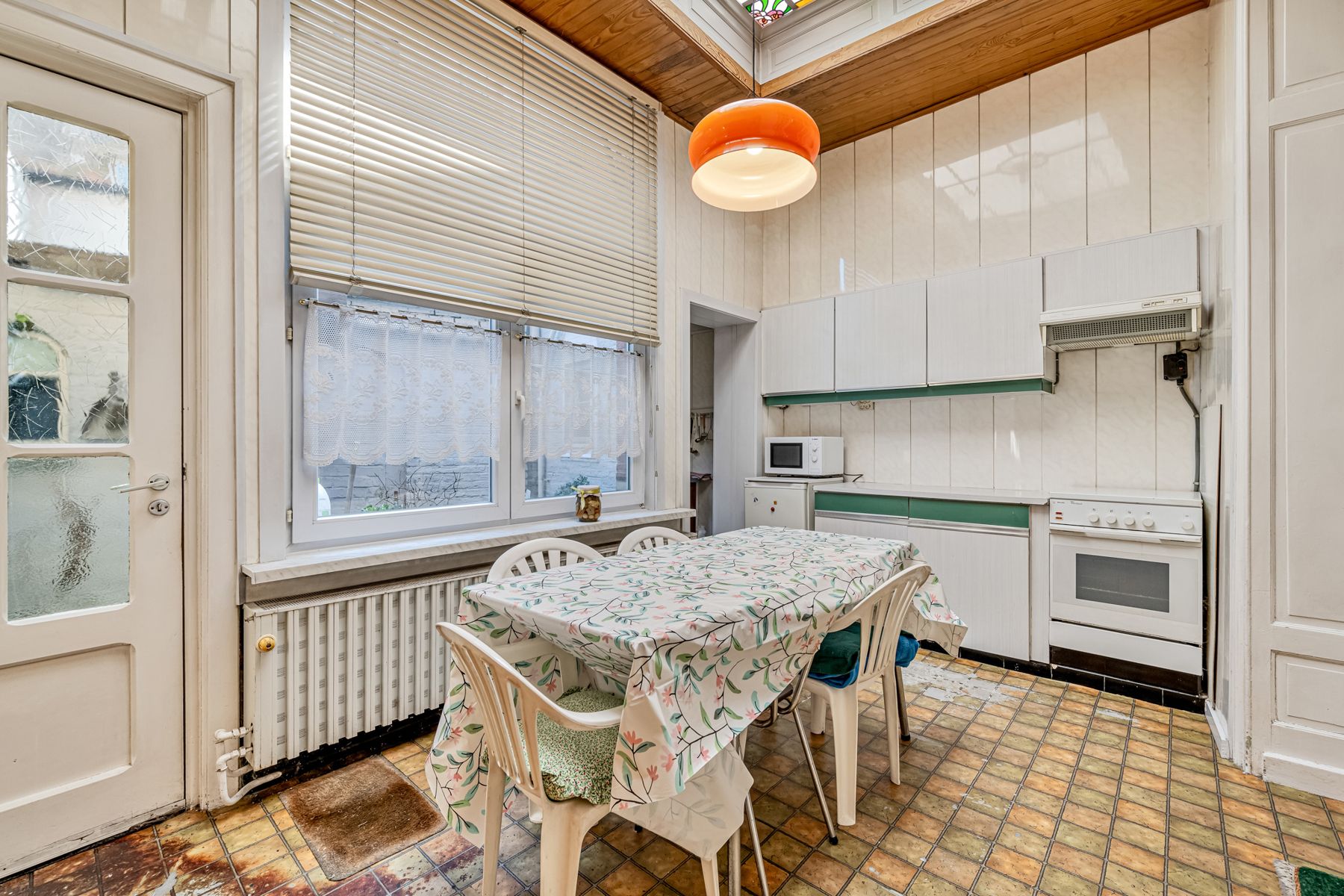AUTHENTIEKE TE RENOVEREN STADSWONING MET TAL VAN MOGELIJKHEDEN foto 7