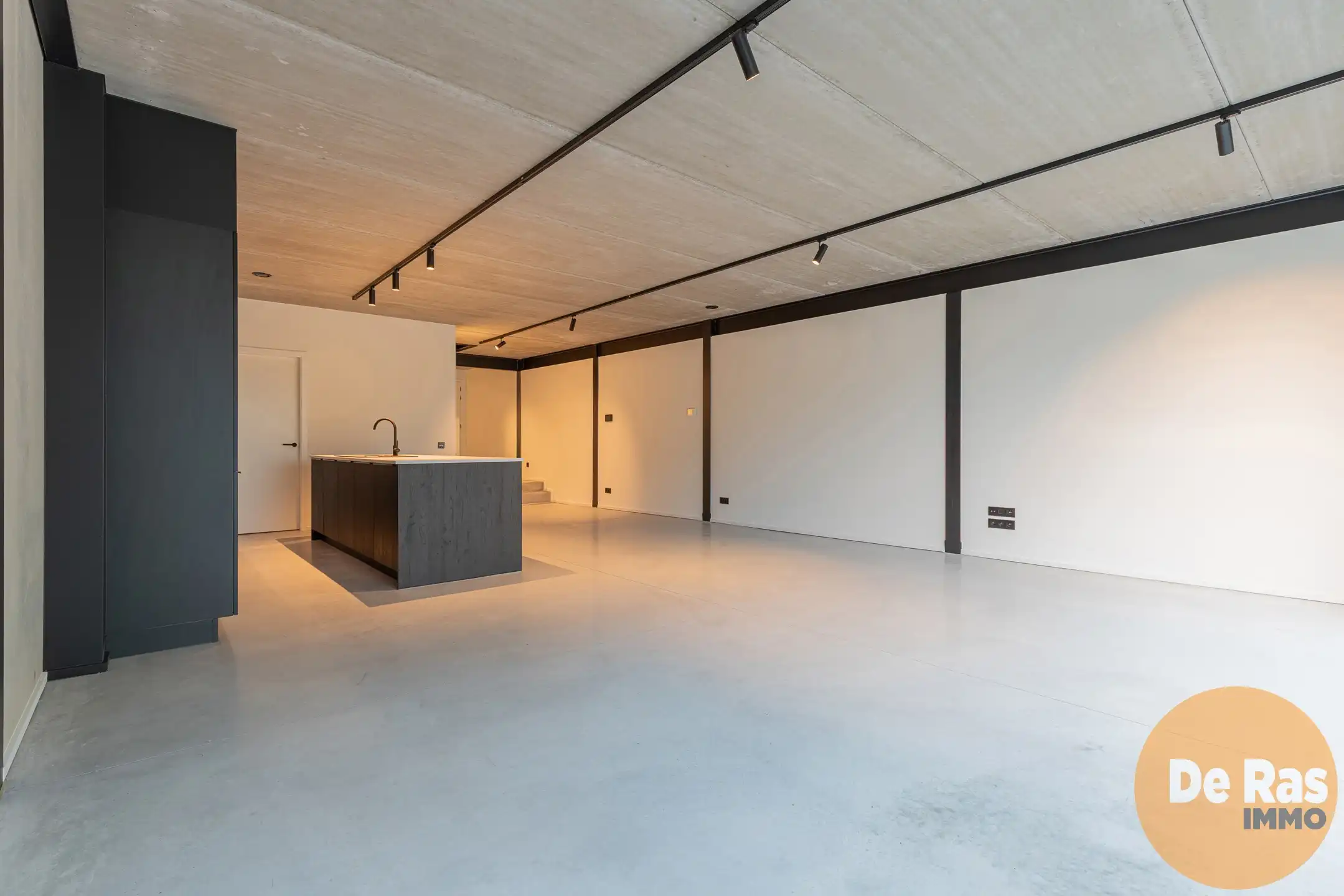 VLIERZELE - Nieuwbouwwoning in moderne betonarchitectuur foto 6