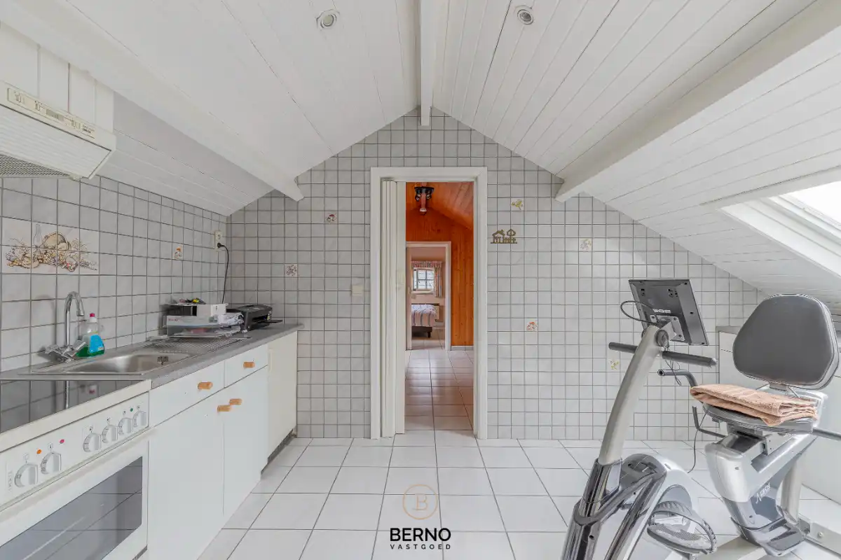 Gezellige laagbouwwoning met tal van mogelijkheden in het hart van Opstal foto 17