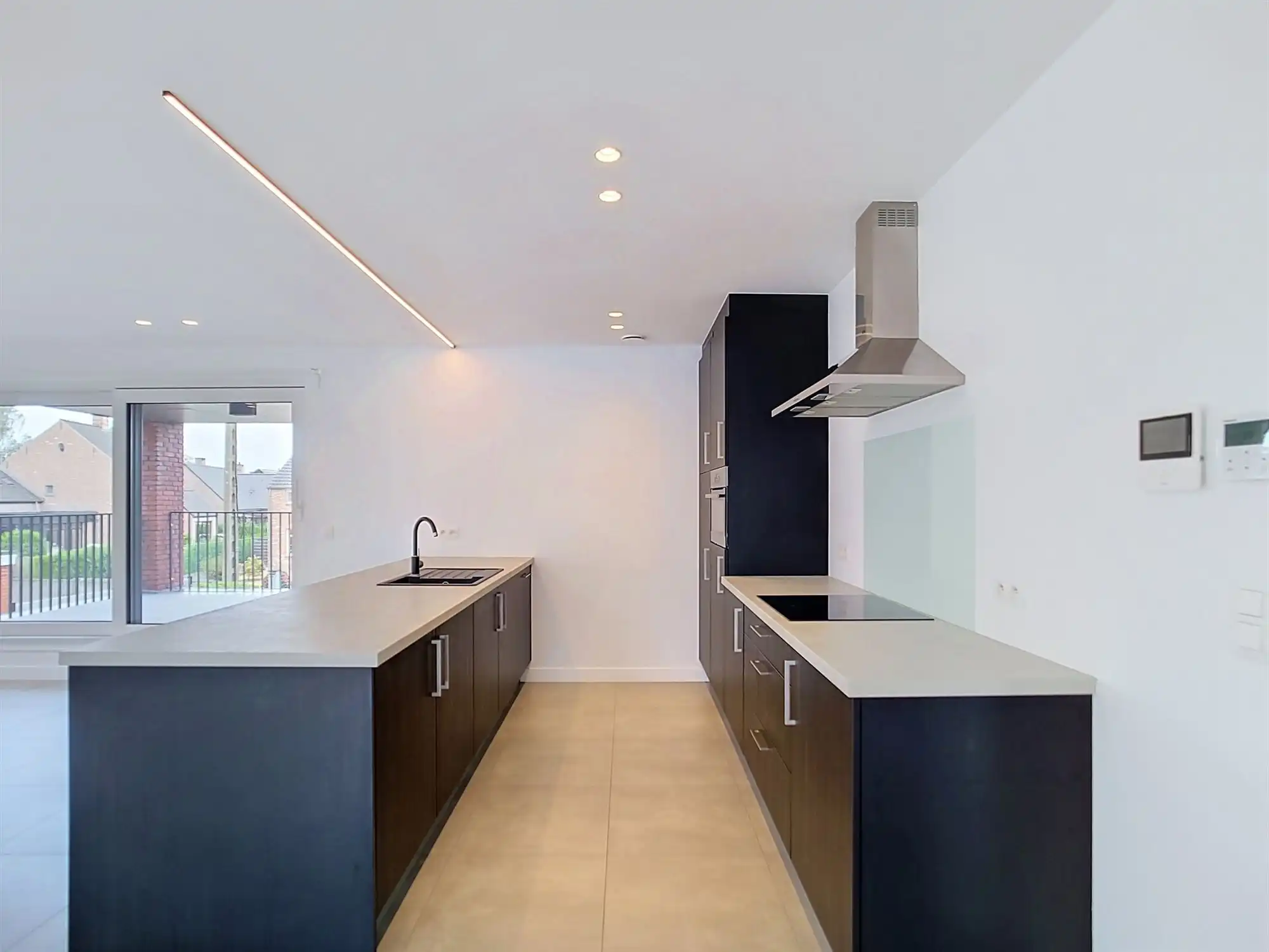 Lichtrijk en recent nieuwbouwappartement met 3 slaapkamers en overdekt terras in een rustige omgeving foto 4