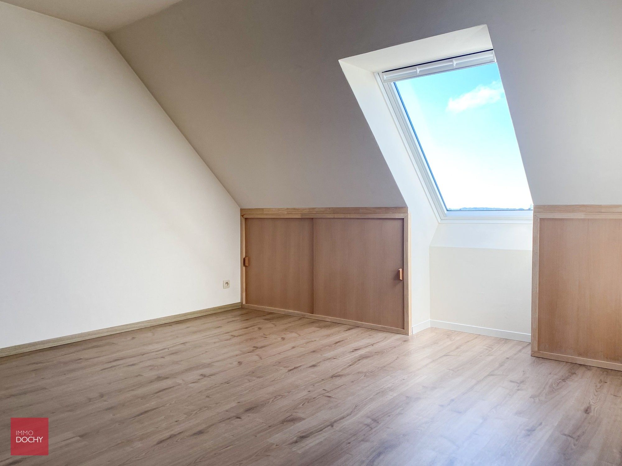 Centraal gelegen recente woning met landelijk verzicht | Oudstrijderssstraat foto 9