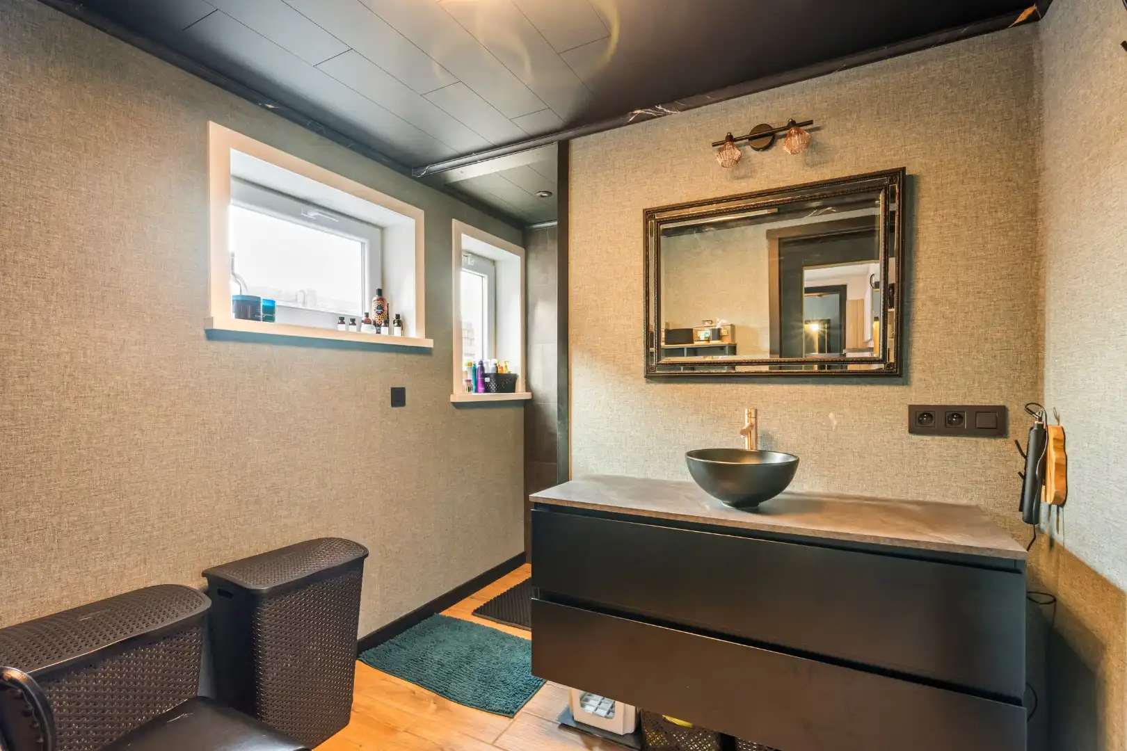 Verzorgde woning met garage, zonnige tuin en 2 slaapkamers in Dadizele-centrum foto 11