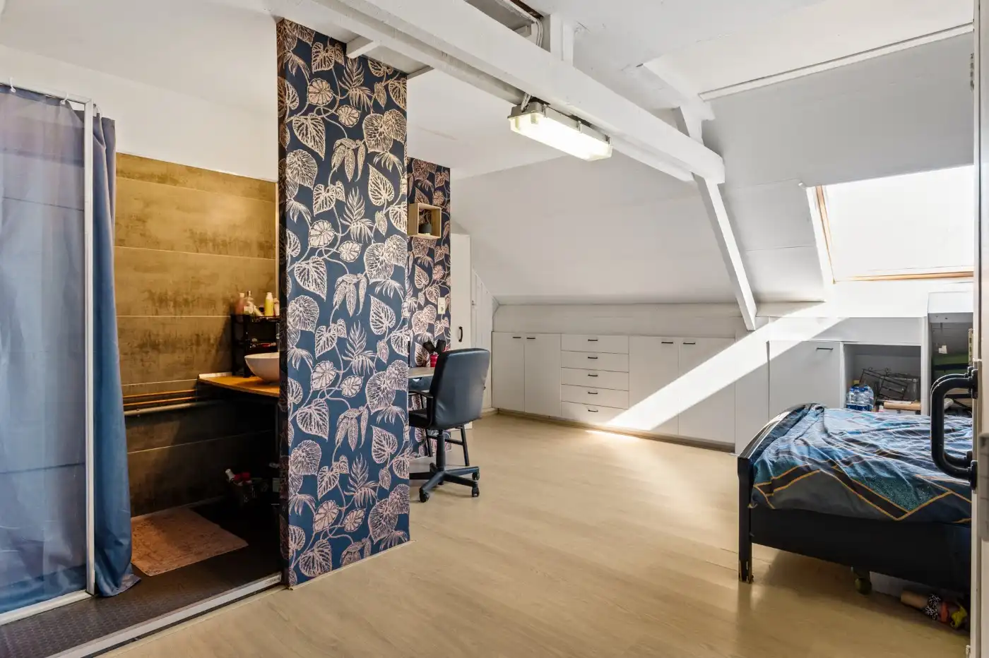 Ruime, instapklare gezinswoning met 4 slpk. en tuin in Ekeren foto 24