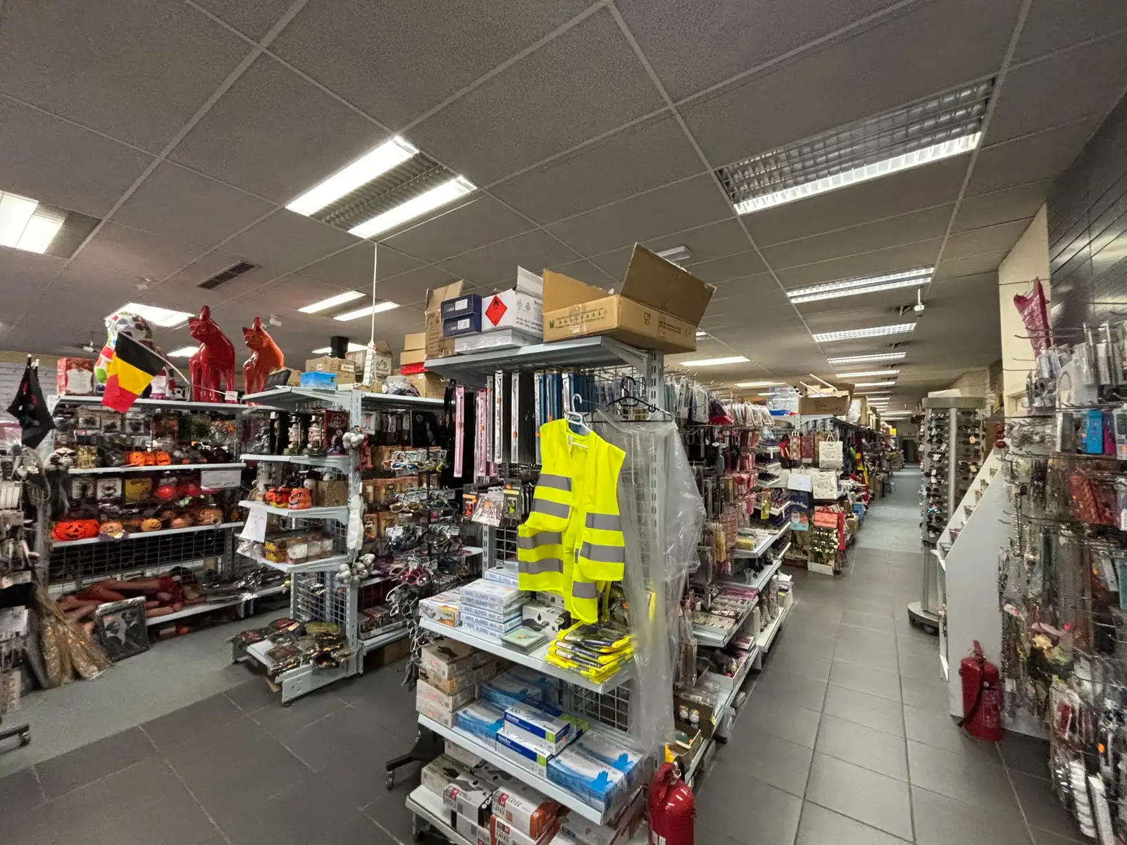 Handelspand 950 m² te huur centrum Aalst foto 2