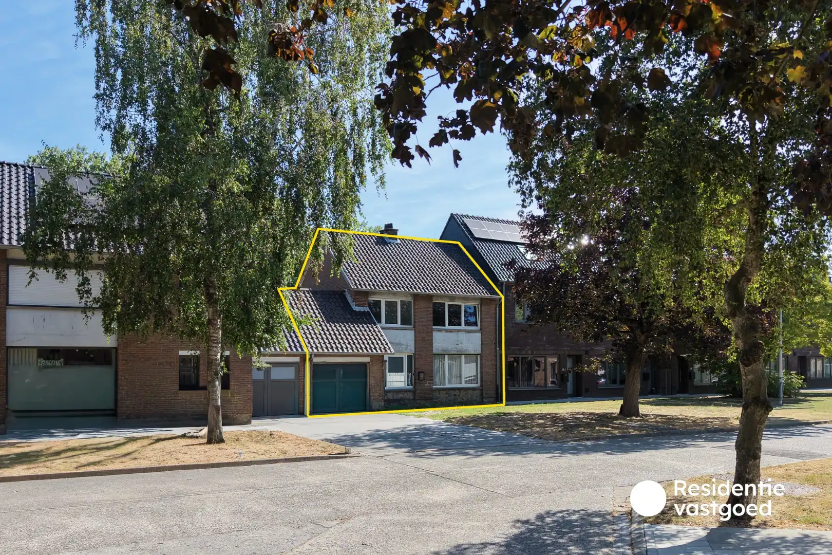 Ruime gezinswoning met grote tuin in kindvriendelijke buurt foto 16