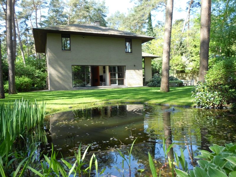 Prachtige villa op toplocatie in de bossen te Bonheiden foto {{pictureIndex}}