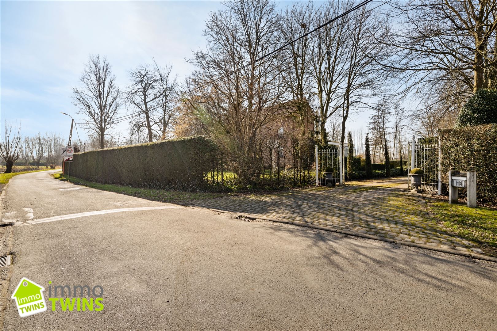 Imposant Landhuis op een Perceel van 6607m² te Grembergen foto 24