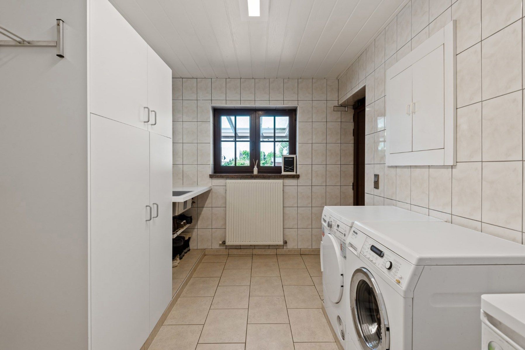 Ruime villa met 5slk en verwarmd zwembad op 2450m² foto 13