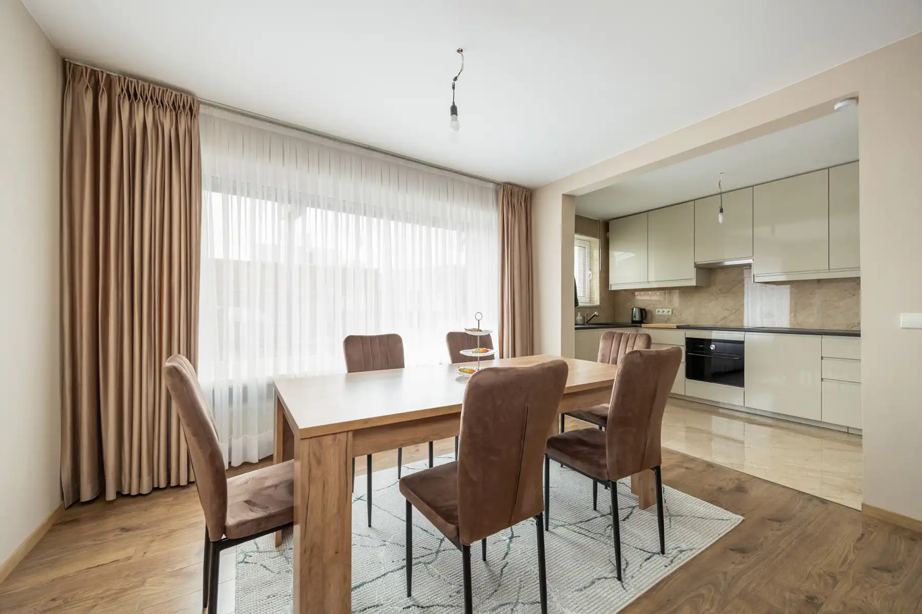 Gerenoveerd app met 2slk en garage foto 10