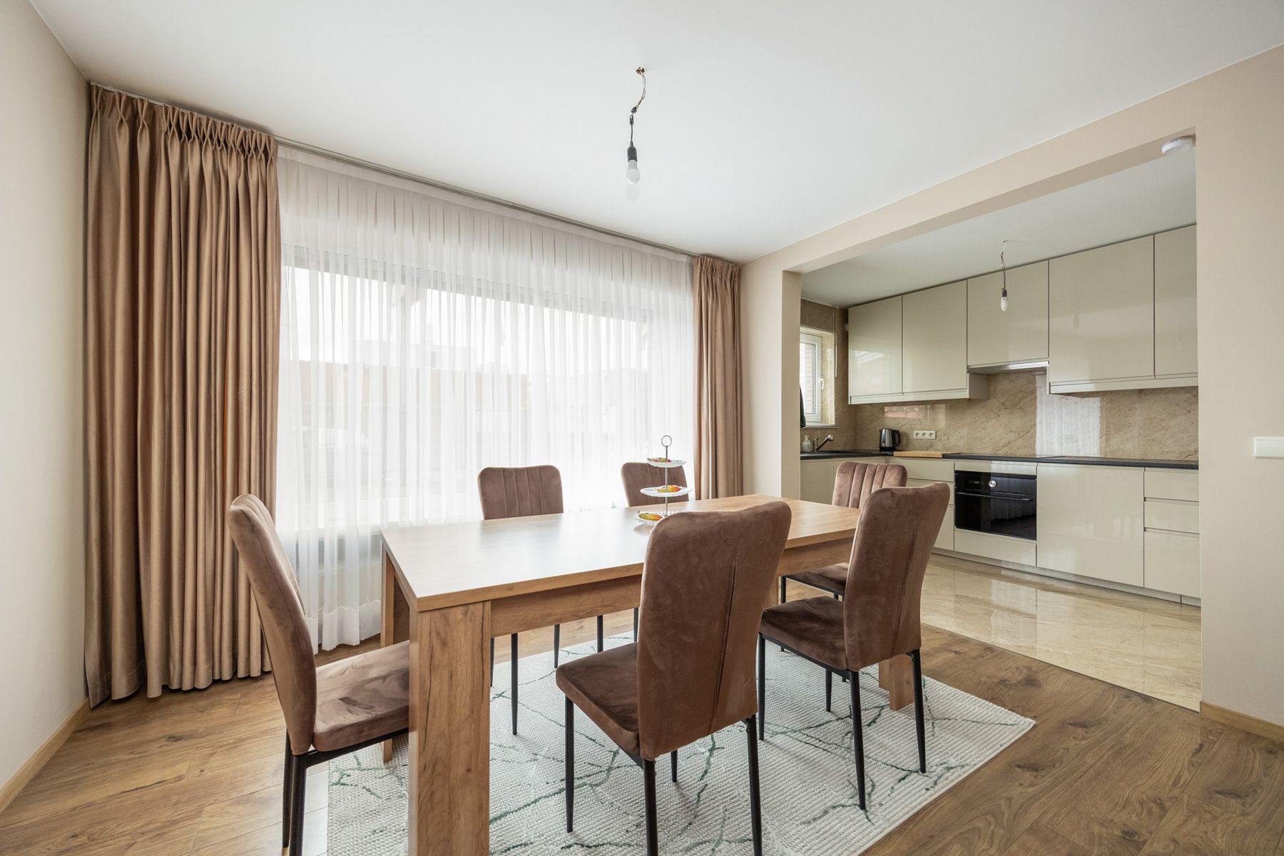 Gerenoveerd app met 2slk en garage foto 10