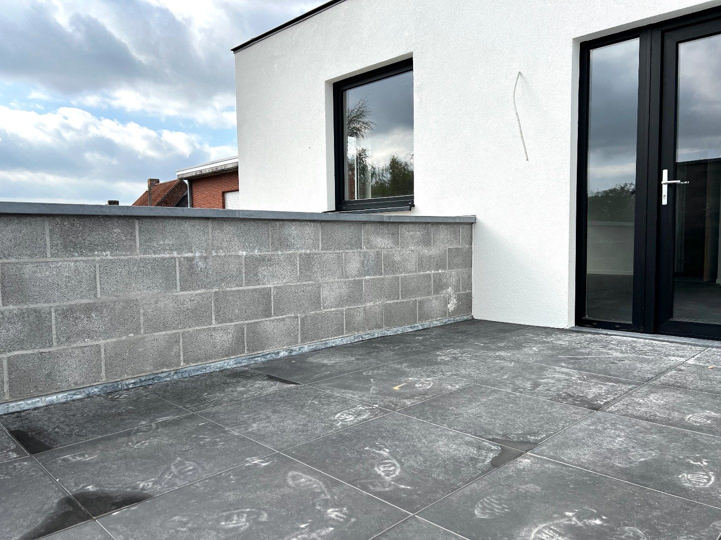 Energiezuinig en instapklaar appartement te huur in hartje Harelbeke! foto 9
