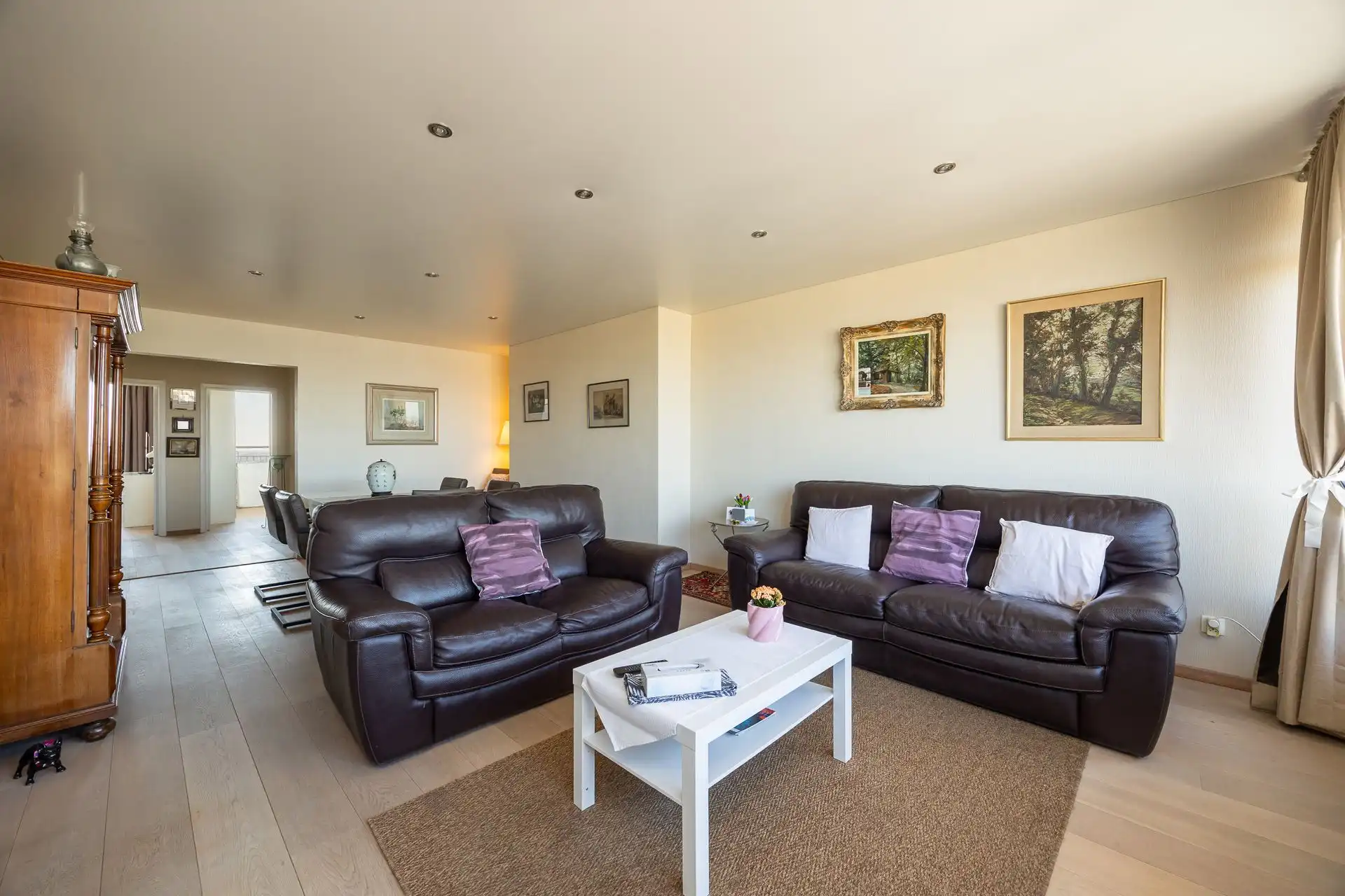 Ruim appartement met 2 terrassen in Wilrijk! foto 4