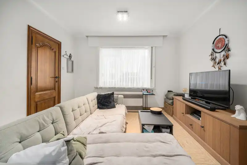 Roeselare : Op te frissen hoekwoning met gezellige tuin  voorzien van 3 slaapkamers&nbsp;en veel potentieel. foto 4