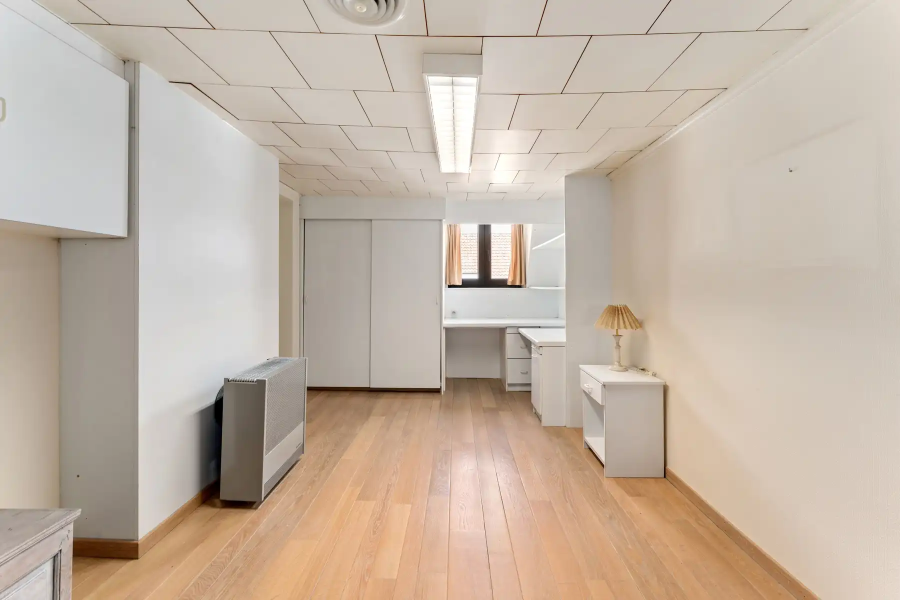 Ruime polyvalente woning met bureel en dubbele garage foto 19