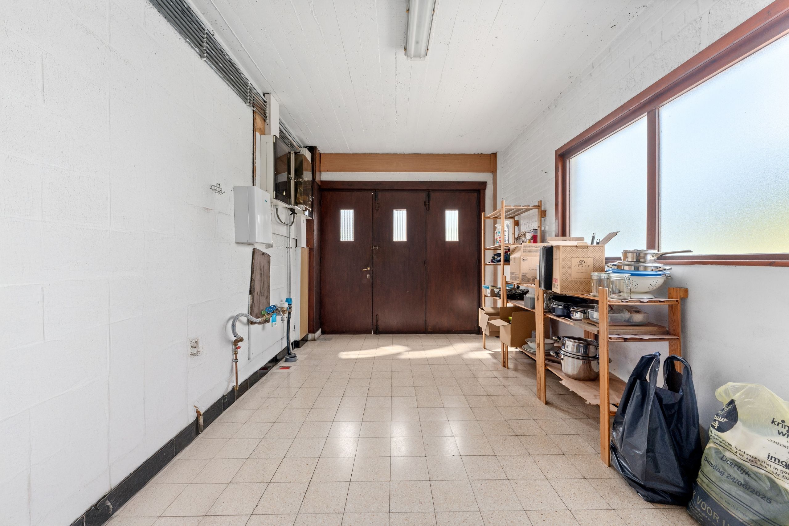Charmante op te frissen woning met atelier in residentiële buurt foto 19