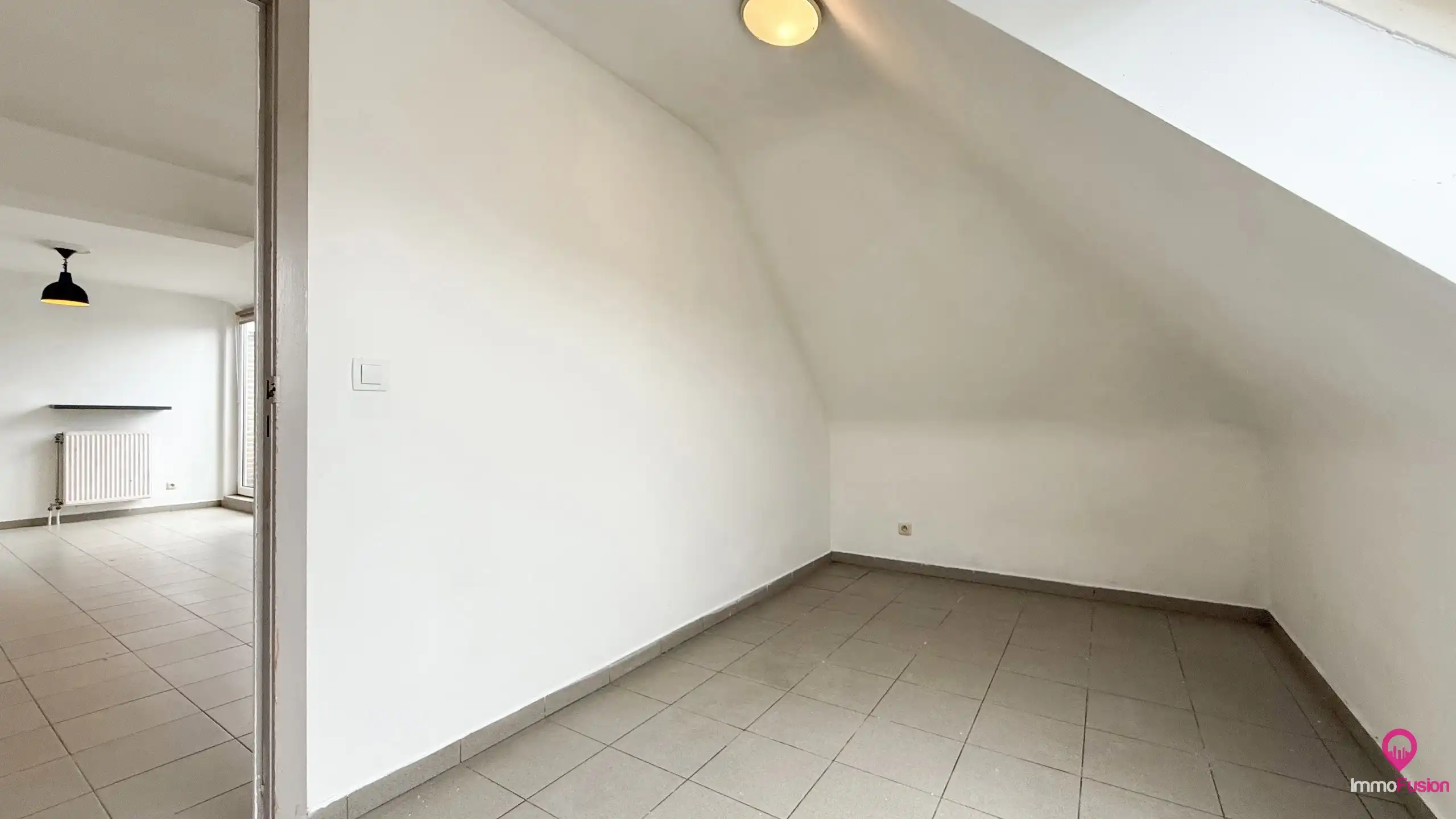 Dakappartement met 2 slpks, terras en parkeerplaats! foto 12