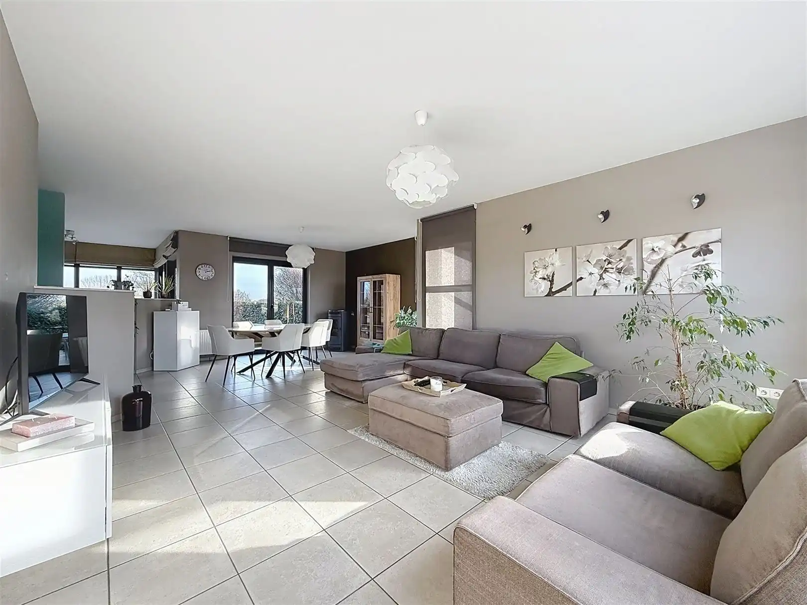 Ruime open bebouwing, 3 slpks, garage, tuin, 16a 05ca foto 12